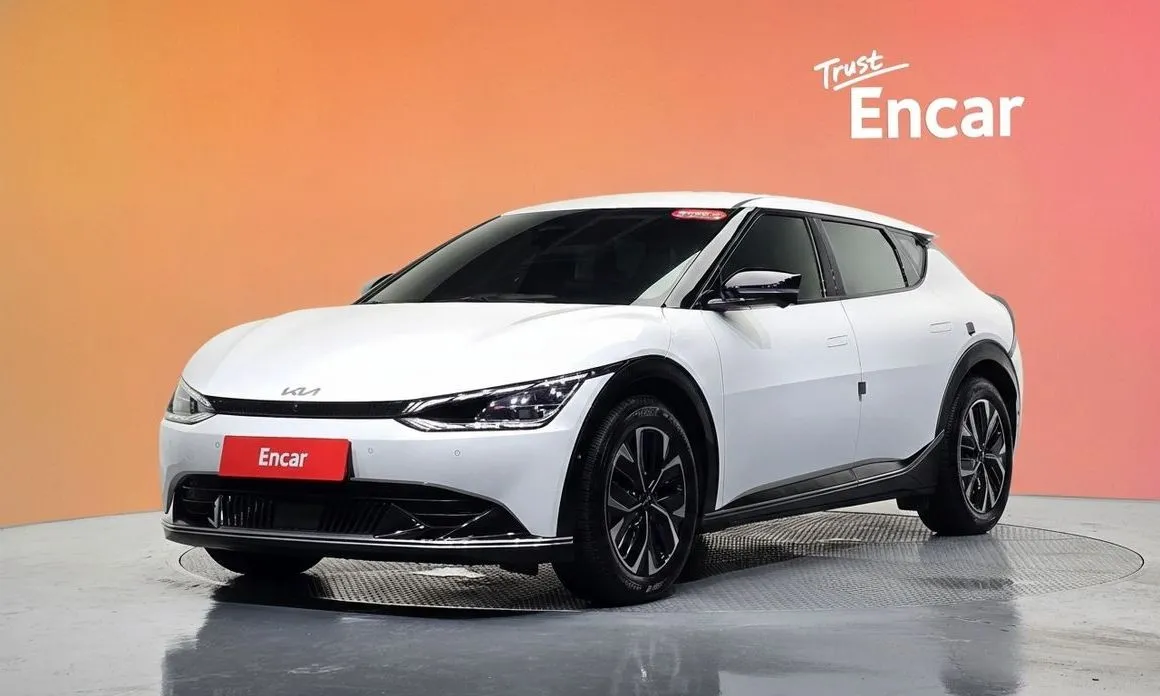 Kia EV6 — фото 1