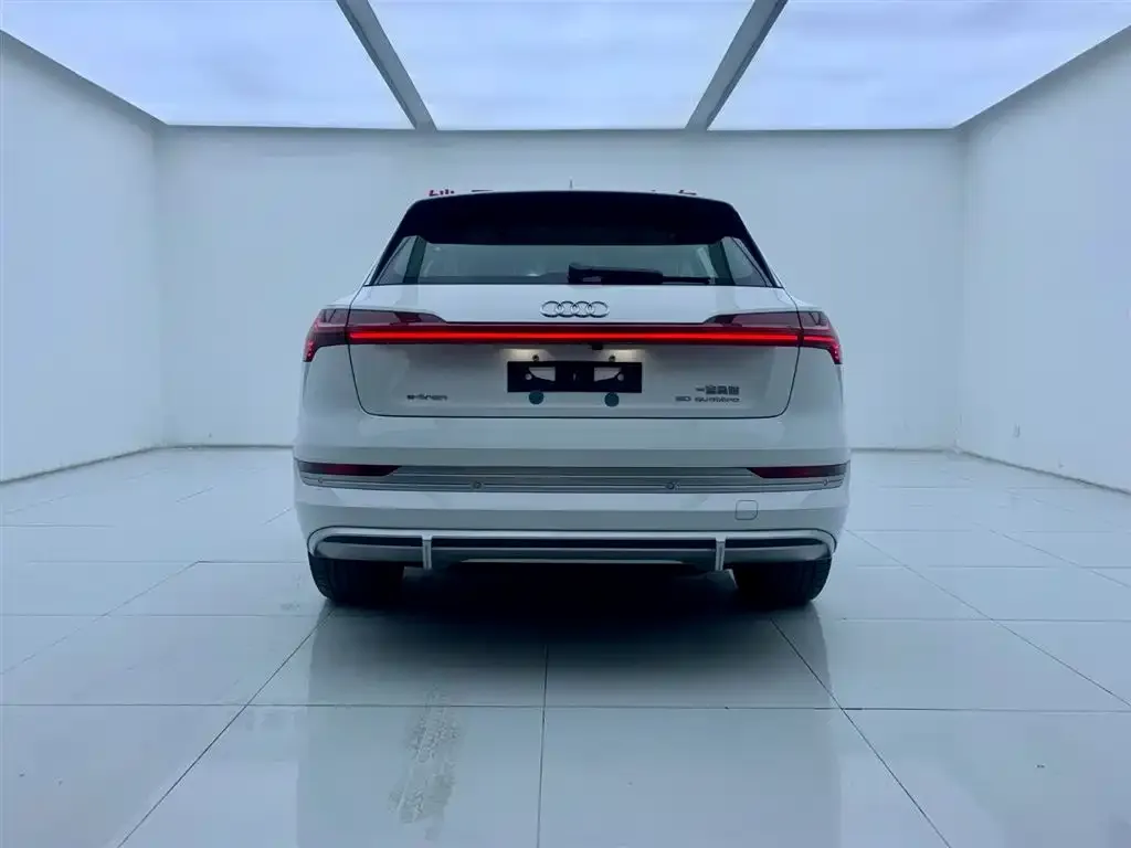 Audi e-tron 2026 из CN, фото 2