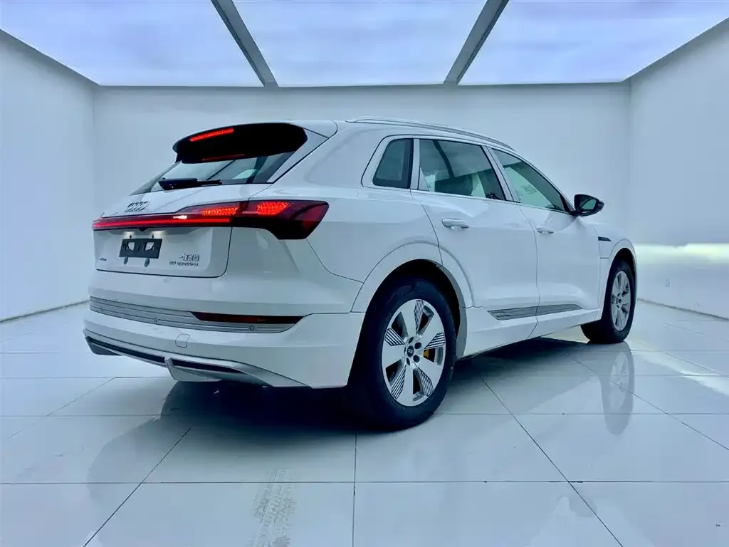 Audi e-tron 2026 из CN, фото 5