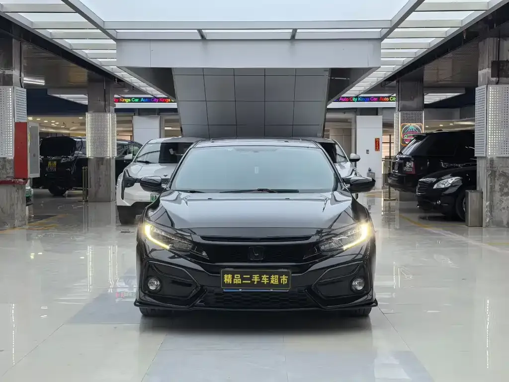 Honda Civic — фото 1