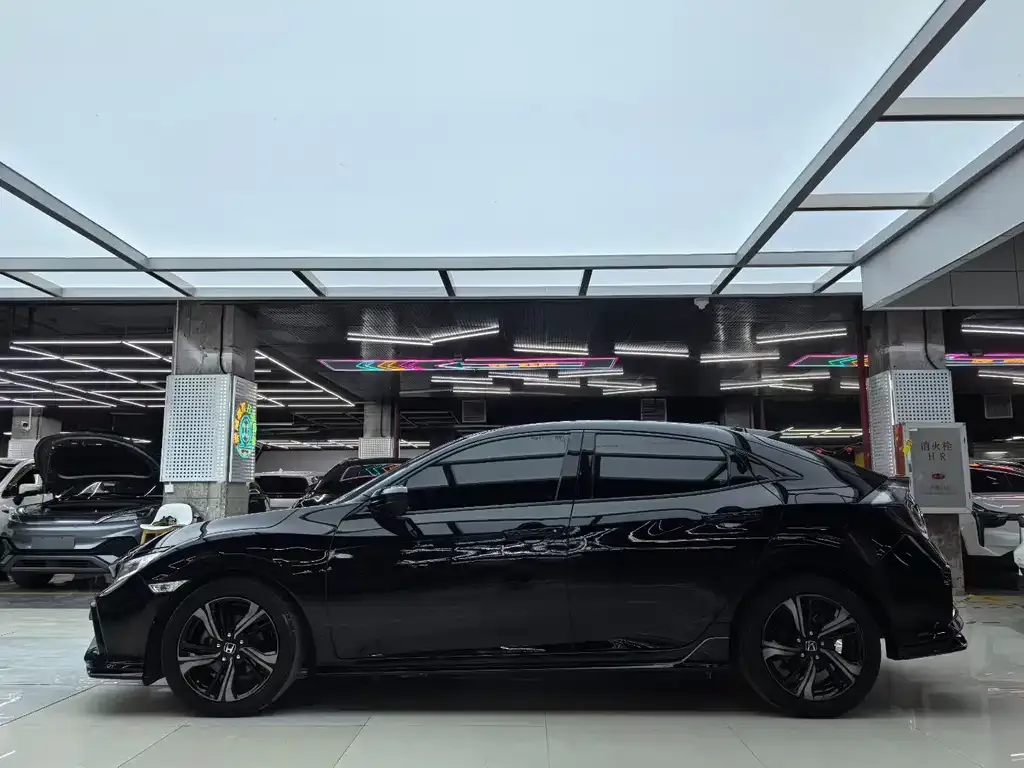 Honda Civic — фото 8