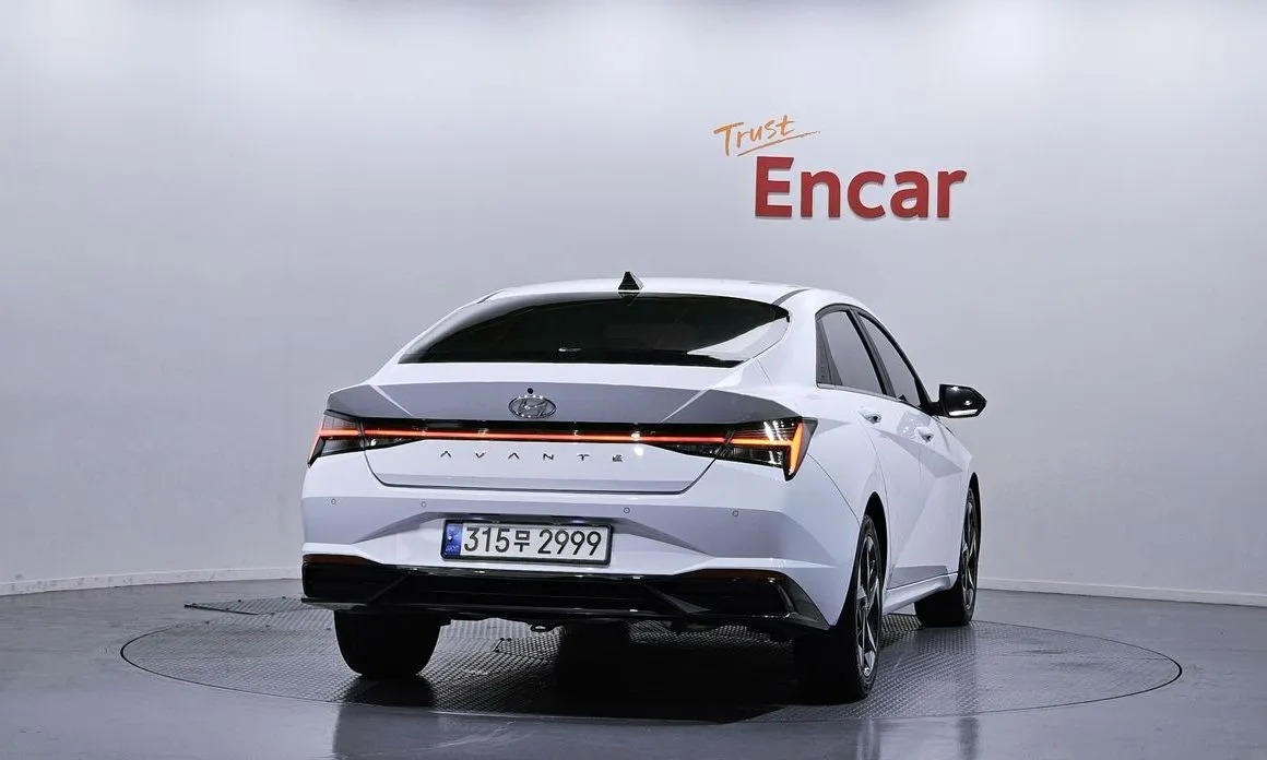 Hyundai AVANTE — фото 5