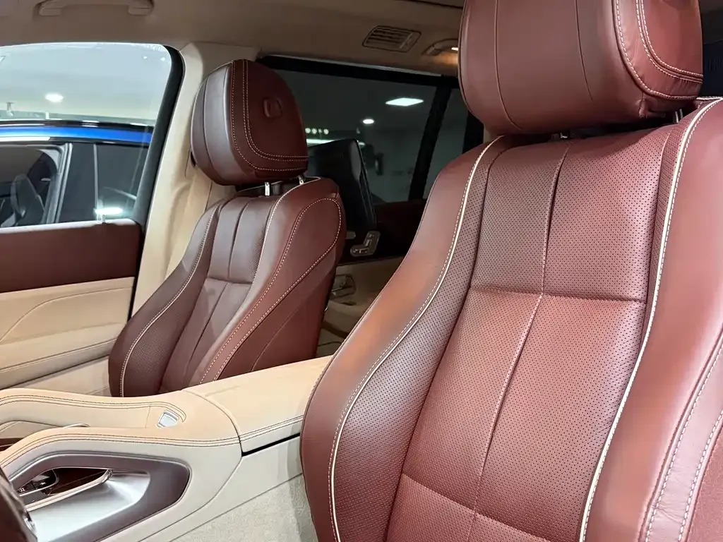 Mercedes-Benz GLS — фото 10