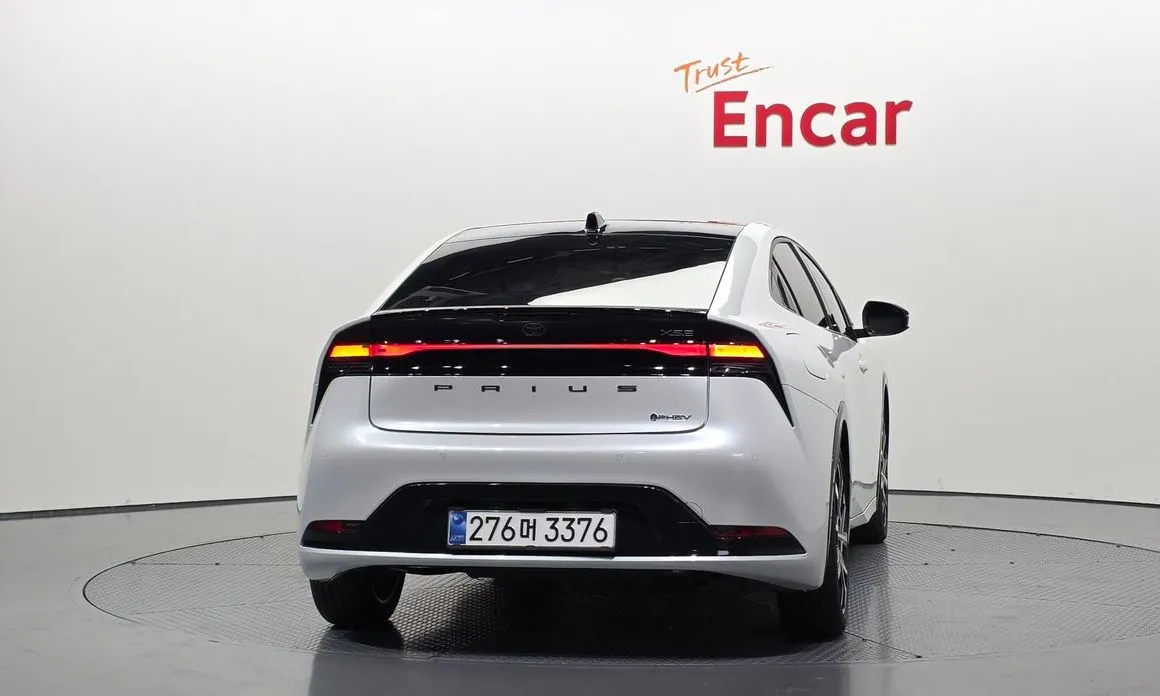 Toyota Prius 2024 из KR, фото 4