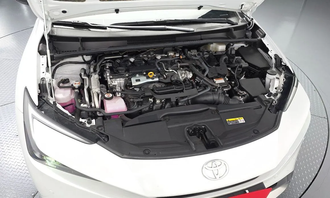 Toyota Prius 2024 из KR, фото 10