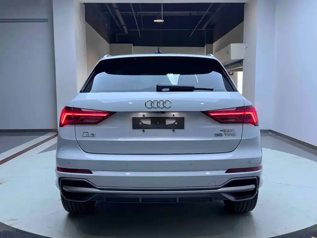 Audi Q3 — фото 6