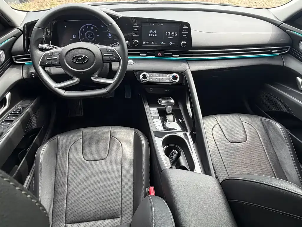 Hyundai Elantra — фото 6