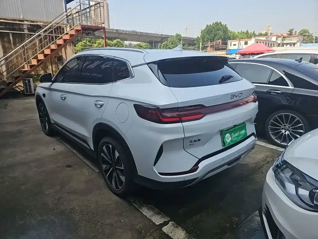 BYD PLUS New Energy — фото 10