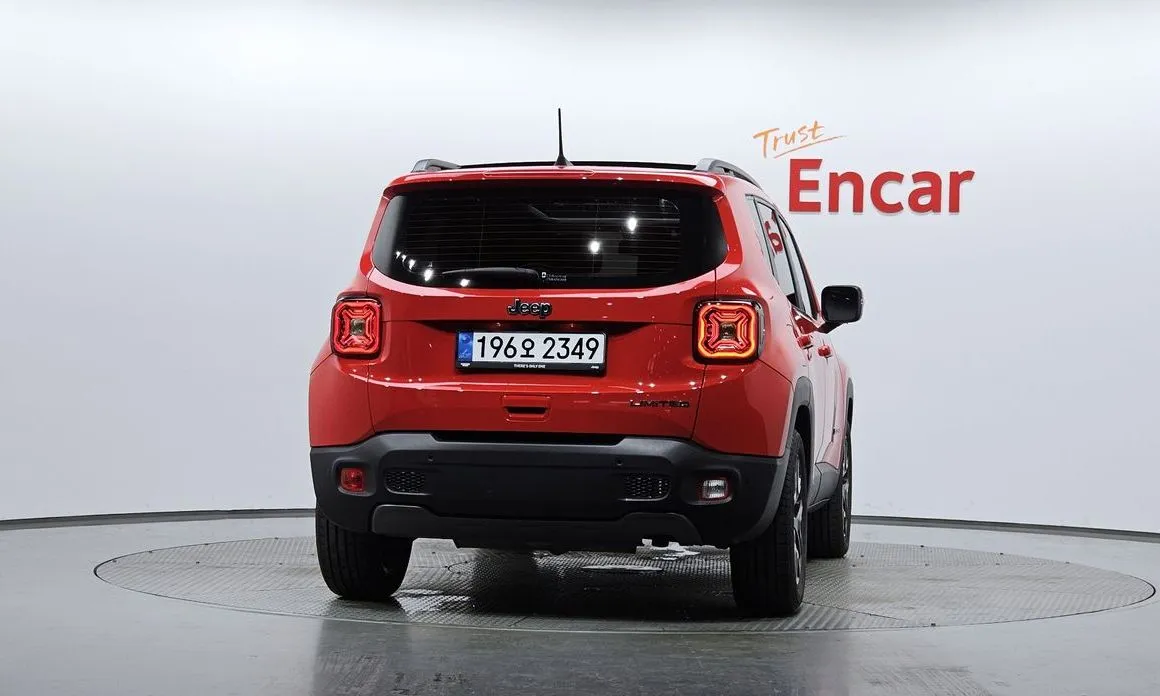 Jeep Renegade 2023 из KR, фото 2