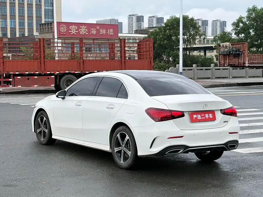Mercedes-Benz A-Class — фото 9