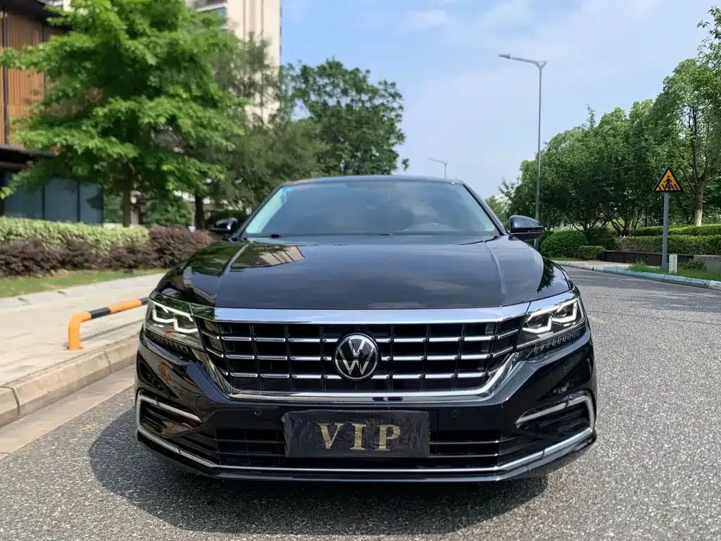 Volkswagen Passat — фото 3