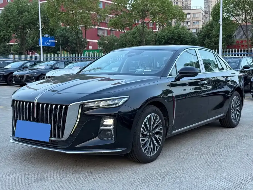 Hongqi H5 — фото 1