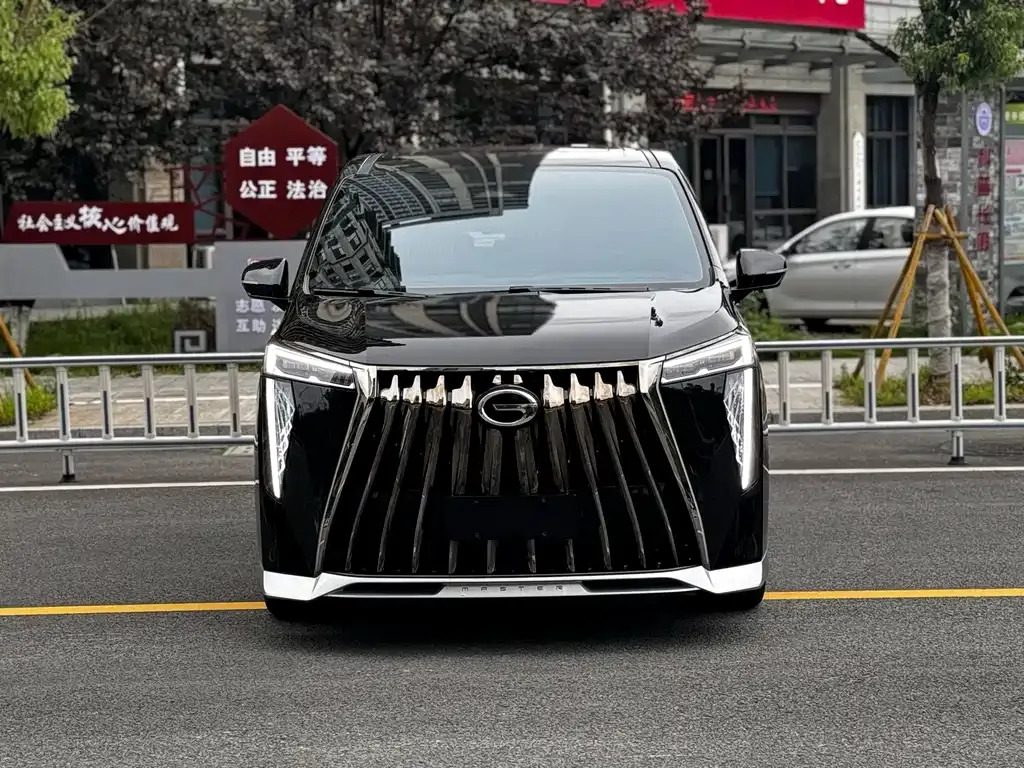 GAC Motor Trumpchi M8 — фото 1