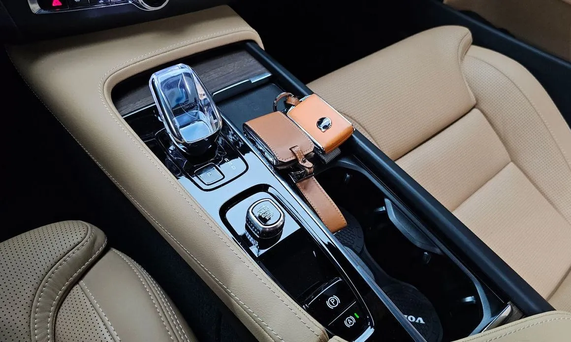 Volvo S90 2025 из KR, фото 8