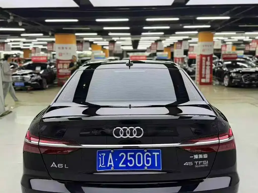 Audi A6L — фото 5