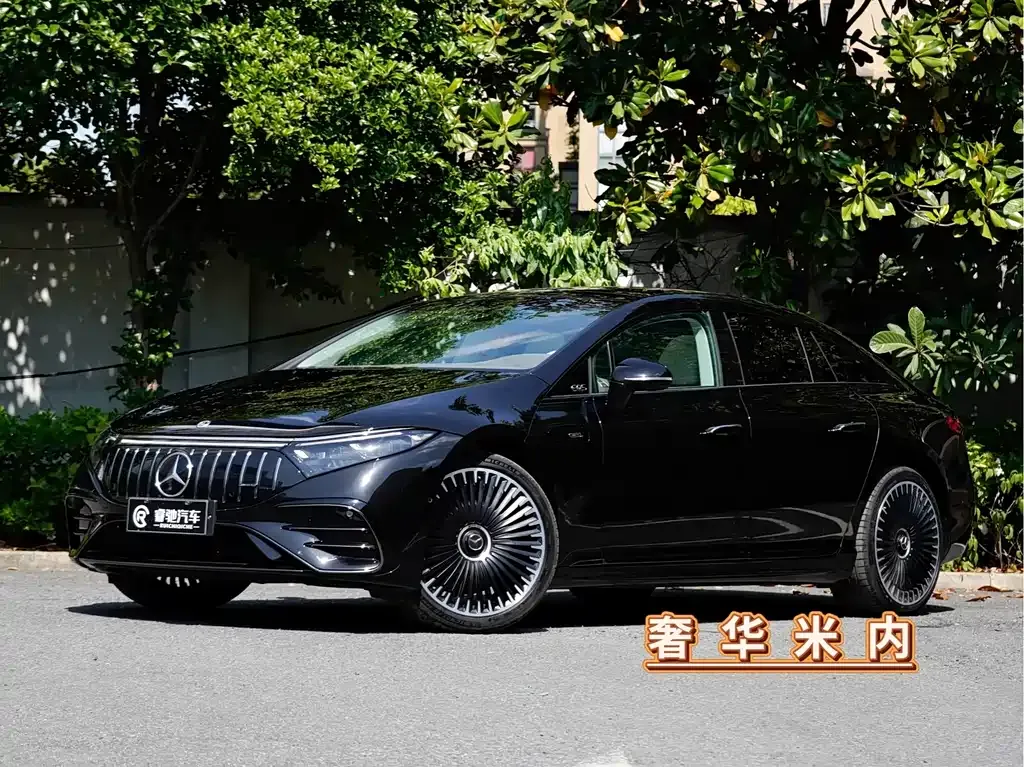 Mercedes-Benz EQS AMG — фото 1