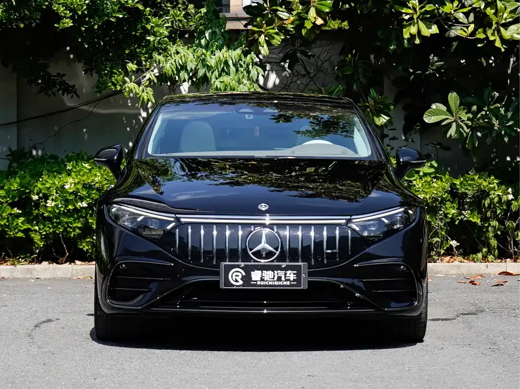 Mercedes-Benz EQS AMG — фото 6