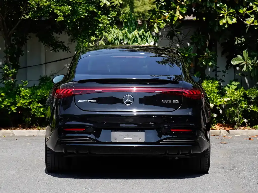 Mercedes-Benz EQS AMG — фото 8