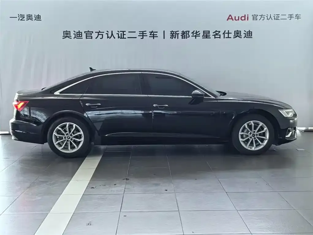 Audi A6L — фото 2