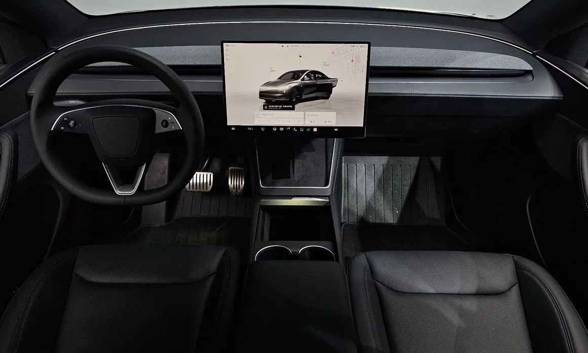 Tesla Model Y — фото 5