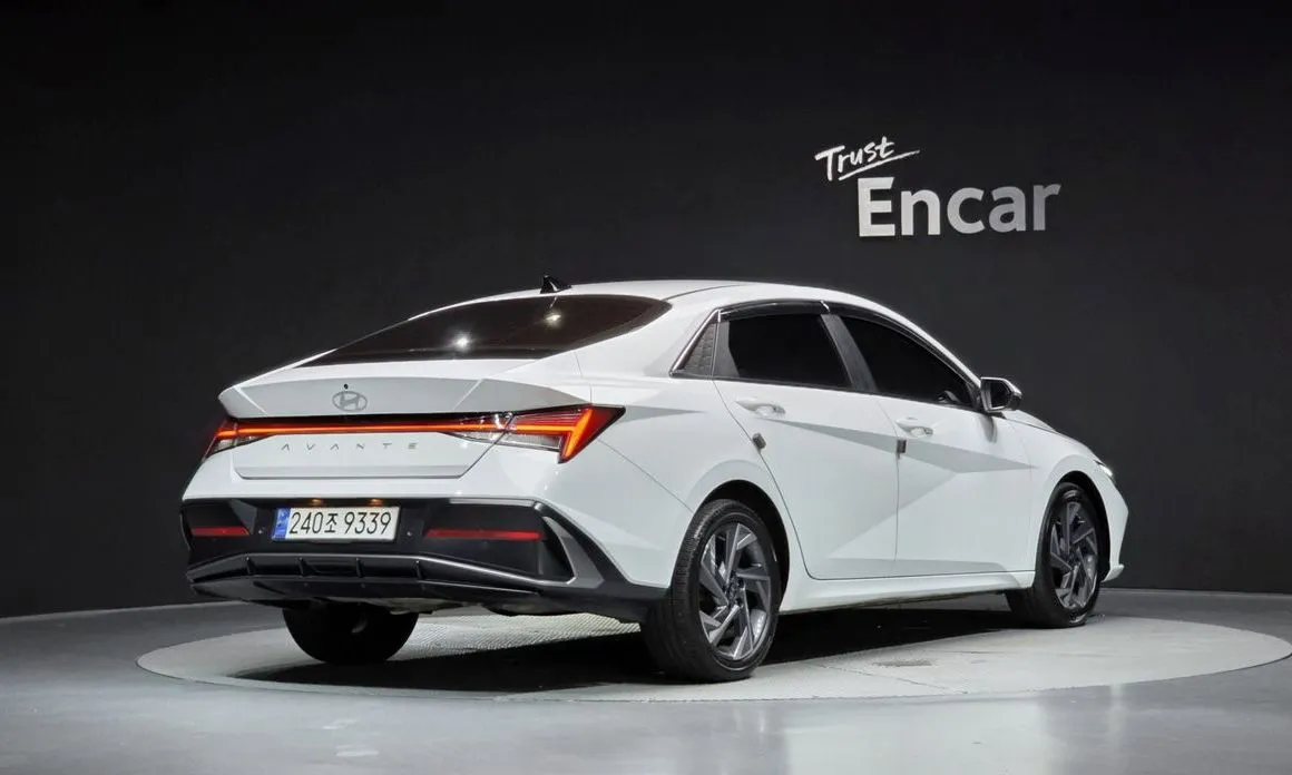 Hyundai AVANTE — фото 5