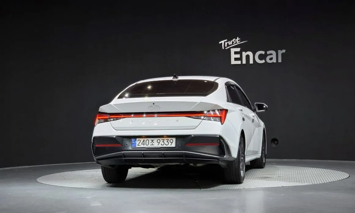 Hyundai AVANTE — фото 4
