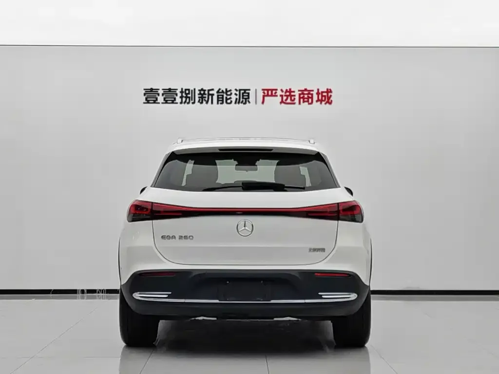 Mercedes-Benz EQA — фото 9