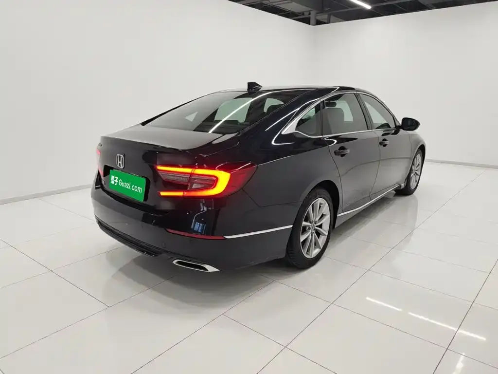 Honda Accord — фото 3