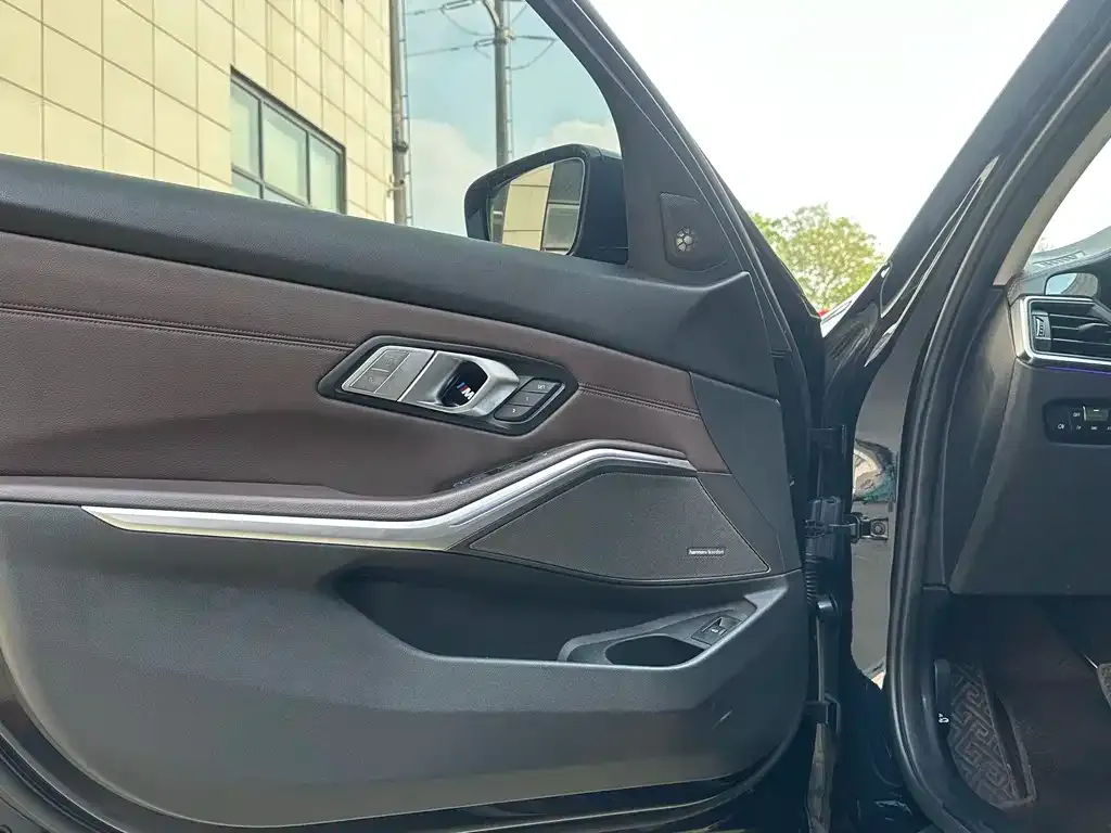 BMW 3 Series — фото 4