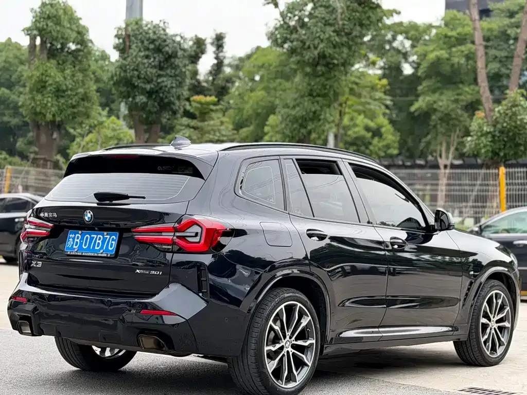 BMW X3 — фото 9