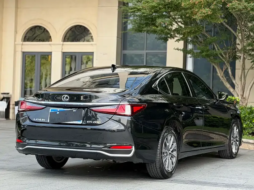 Lexus ES 2024 из CN, фото 9