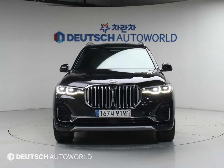 BMW X7 — фото 3