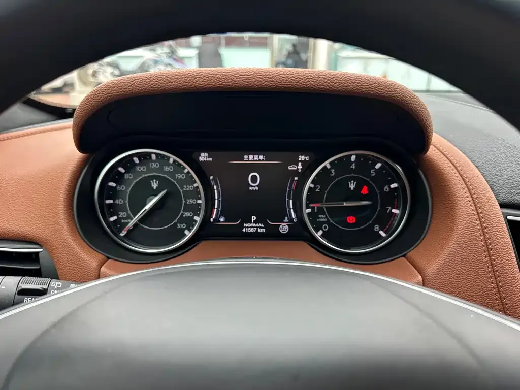 Maserati Levante — фото 3