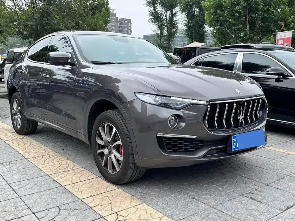 Maserati Levante — фото 6