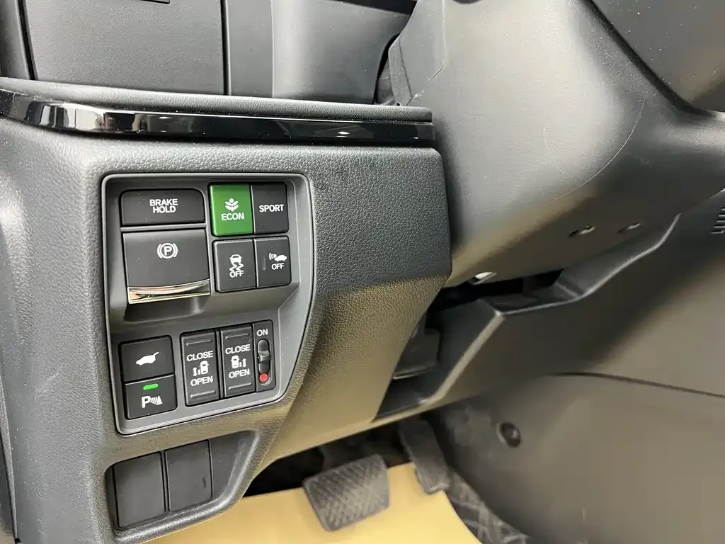 Honda Elysion 2024 из CN, фото 6