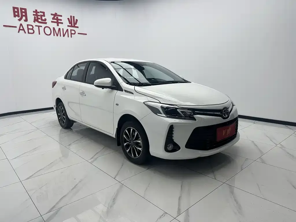 Toyota Vios — фото 3