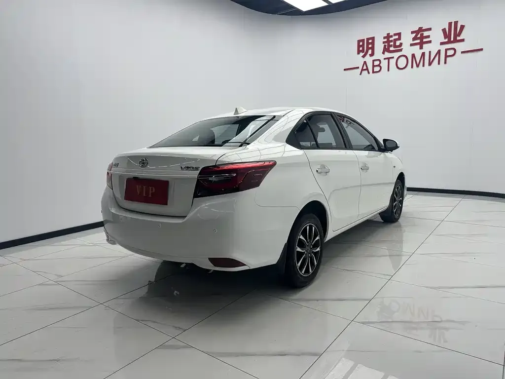 Toyota Vios — фото 10