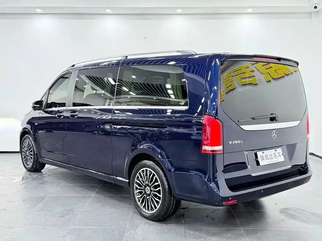 Mercedes-Benz V-Class — фото 6