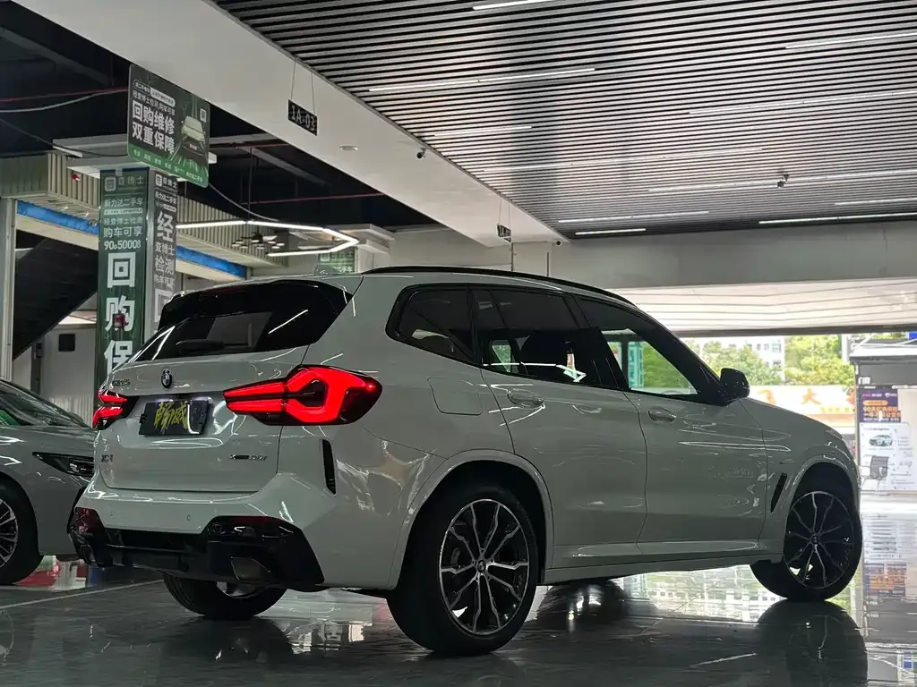 BMW X3 — фото 9