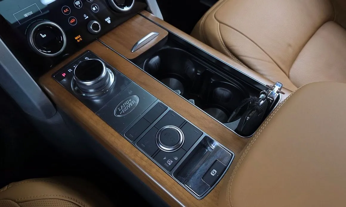 Land Rover Range Rover 2021 из KR, фото 9