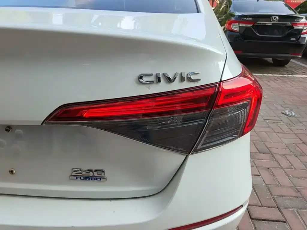 Honda Civic — фото 2