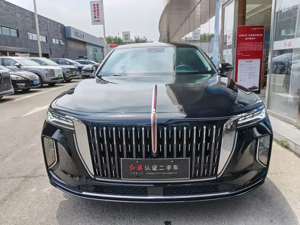 Hongqi H9 — фото 8