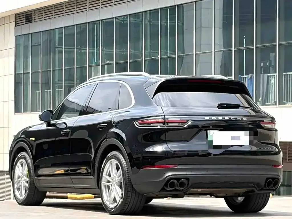 Porsche Cayenne Hybrid — фото 7