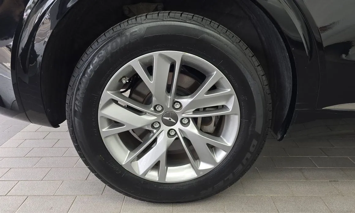 Genesis GV70 2024 из KR, фото 8