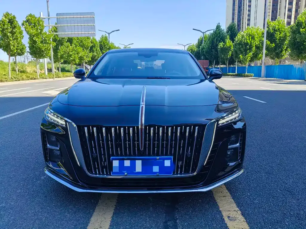 Hongqi H5 — фото 1