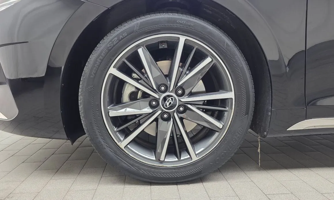 Hyundai Grandeur 2023 из KR, фото 2