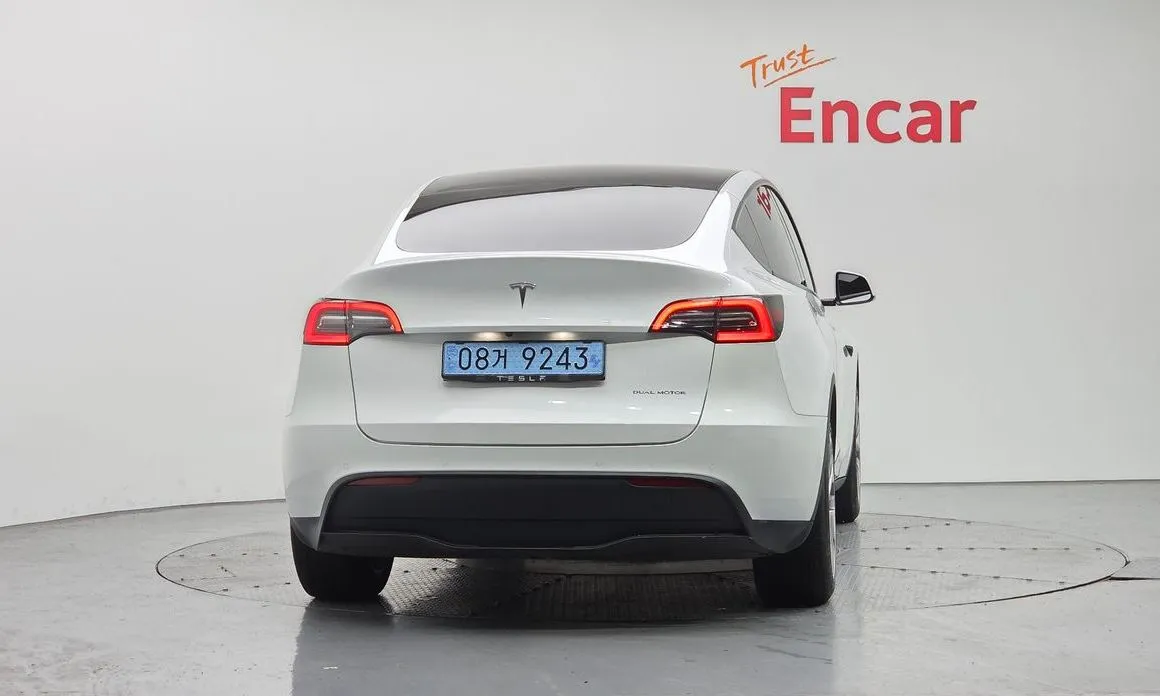 Tesla Model Y — фото 5