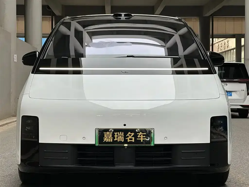 Li Auto MEGA — фото 6