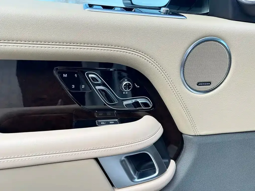 Land Rover Range Rover — фото 10