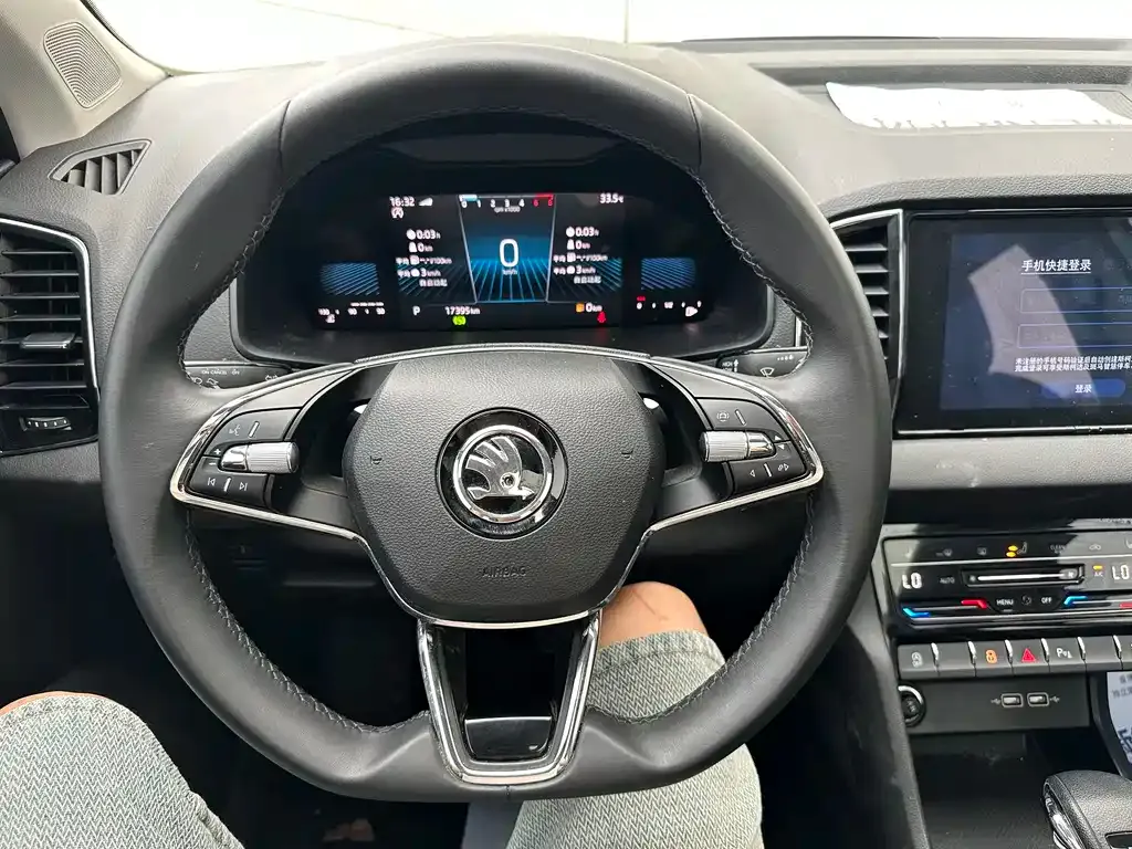 Skoda Karoq — фото 6